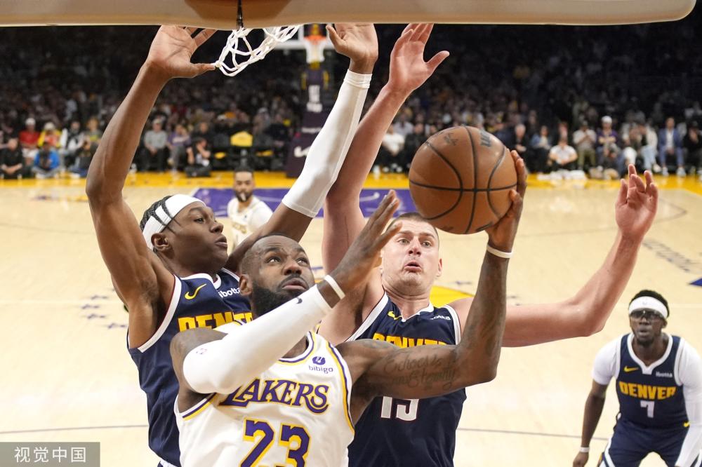 据一席之地 据一席之地