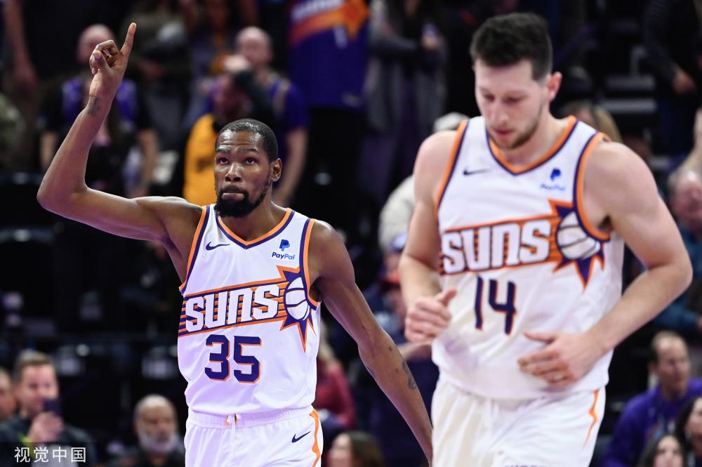 发布会上 发布会上