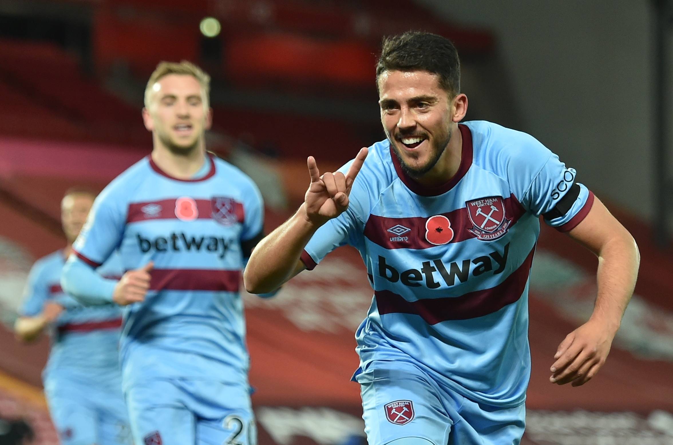 将离开效力 将离开效力