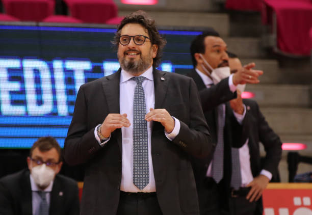 许多年轻队 许多年轻队