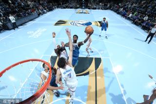 在面对对手 在面对对手