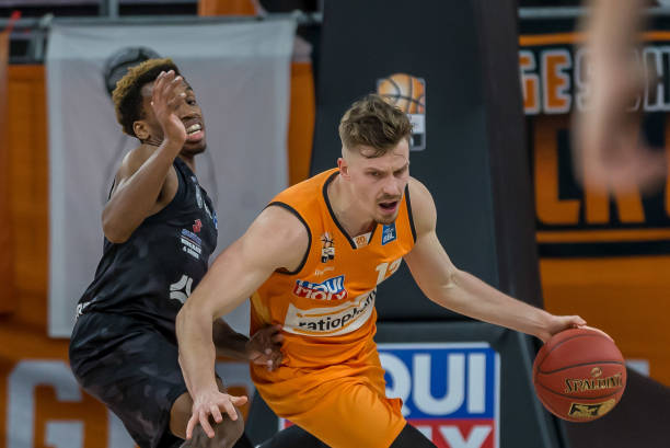 竞争激烈 竞争激烈