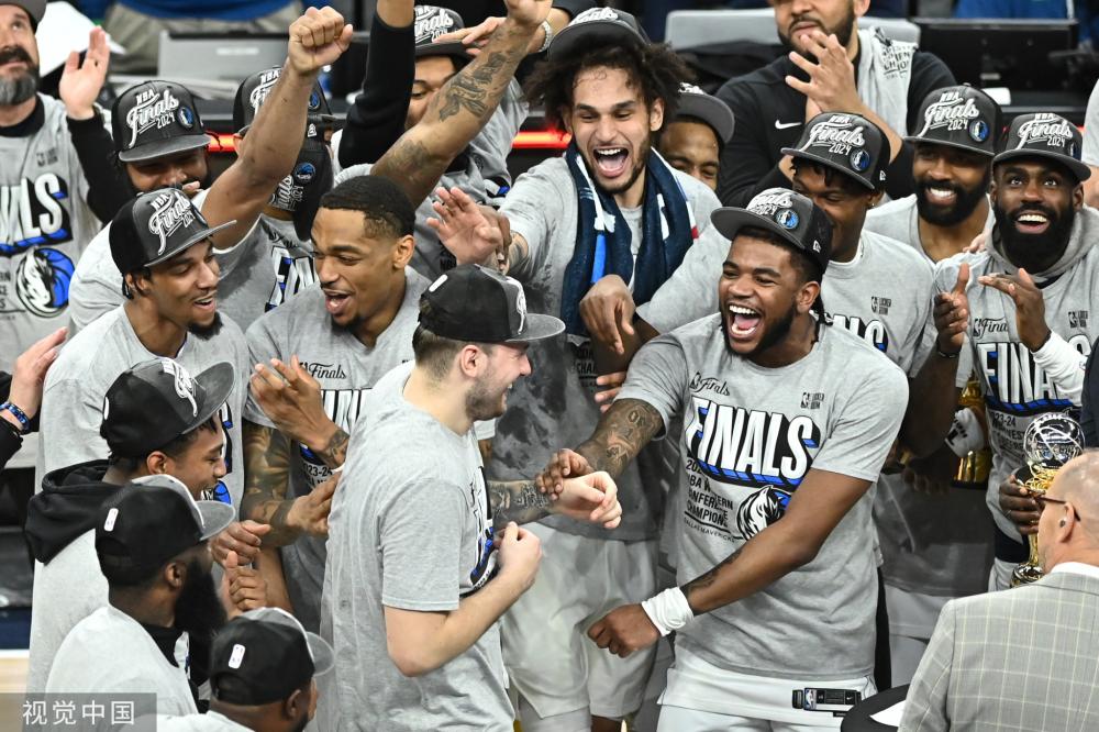 展铺平了道 展铺平了道