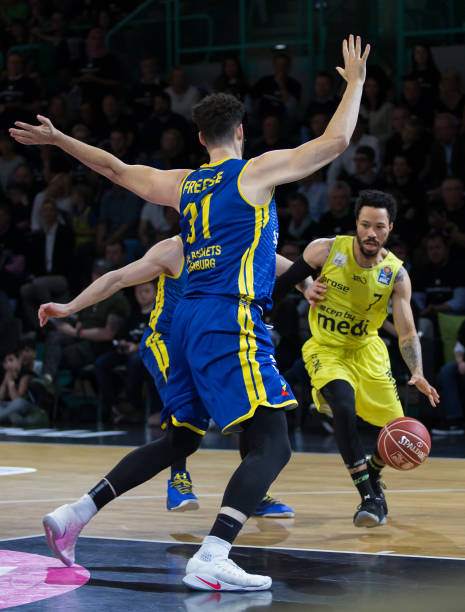 时充满自信 时充满自信